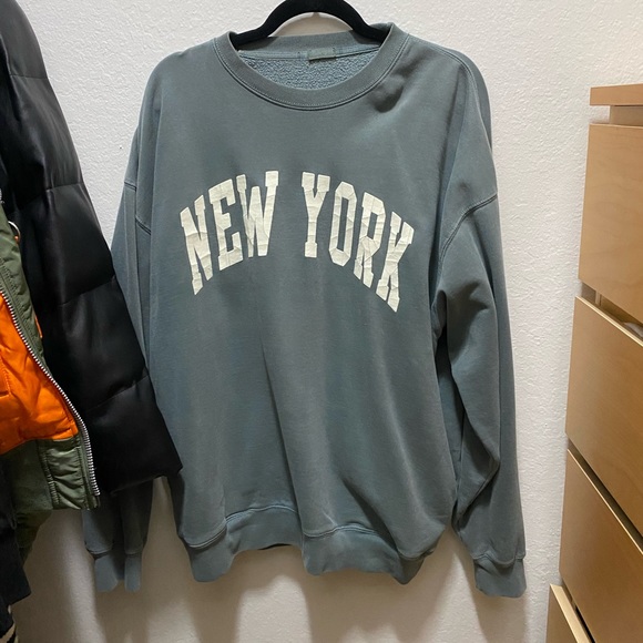 Brandy Melville Sweaters - New York Sweater